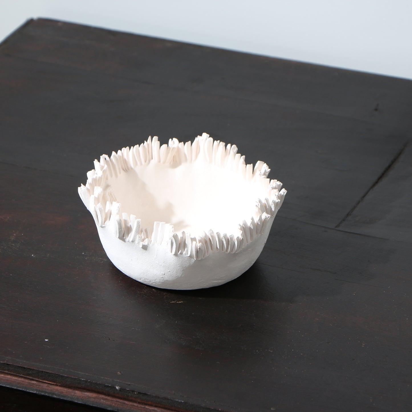 Coupelle frangée en porcelaine