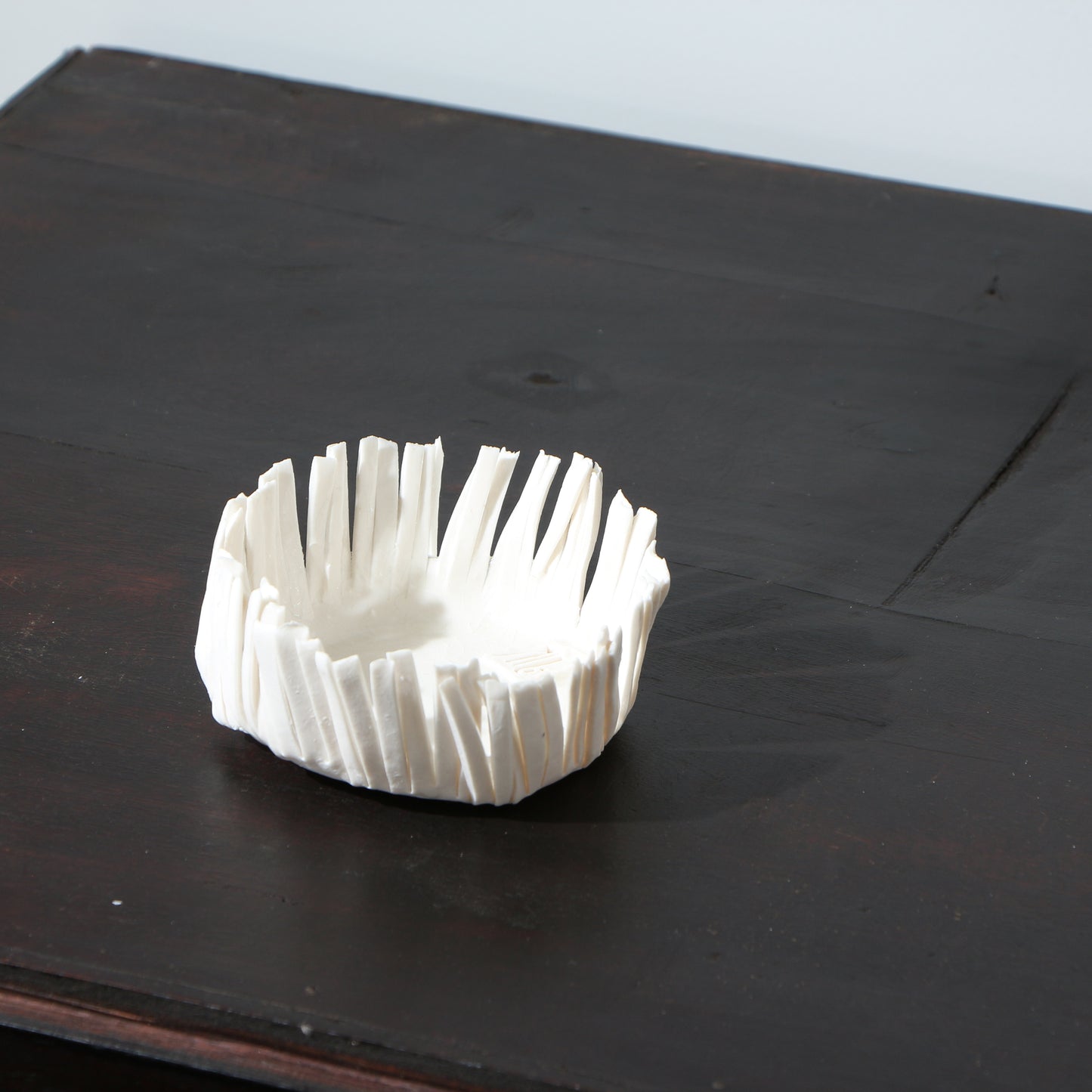 Coupelle frangée en porcelaine