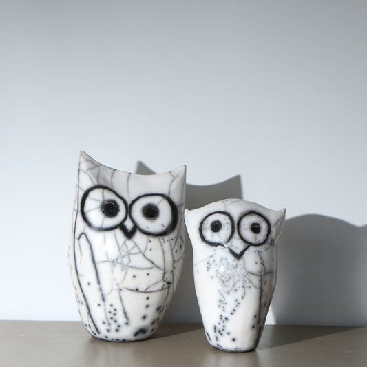 Sculpture de hibou en céramique raku