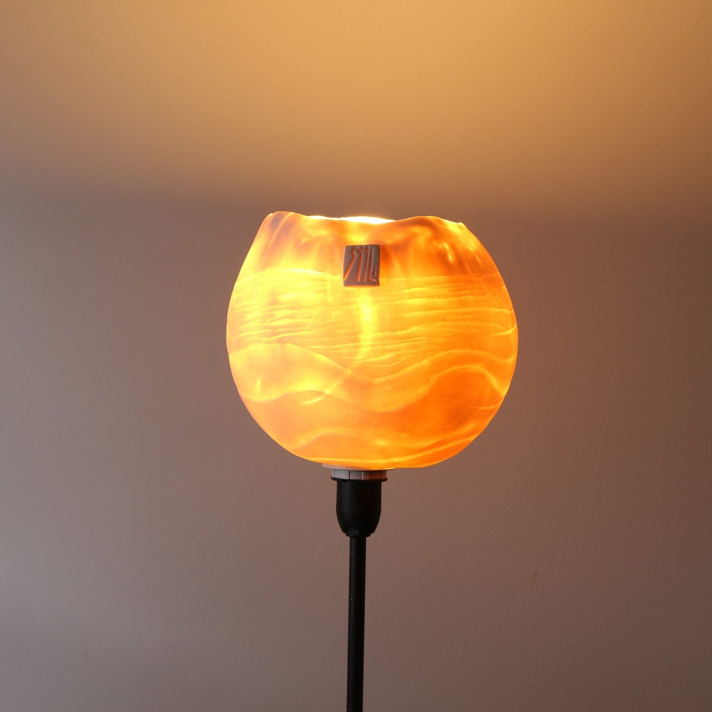 Photophore en porcelaine Globulus – Décor "Vagues"