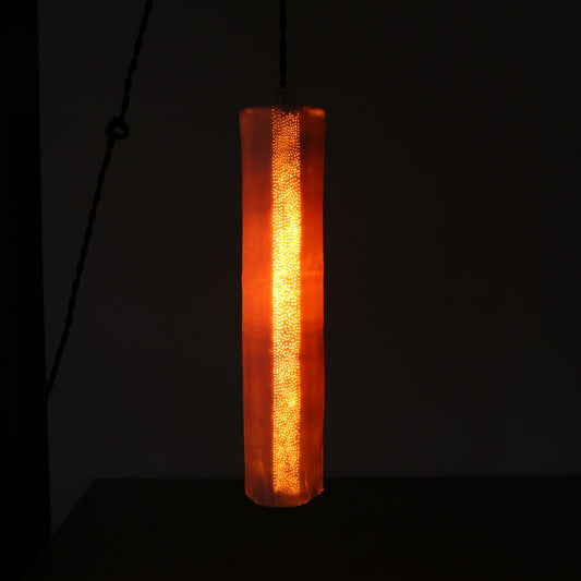 Suspension en porcelaine – Grande ligne perforée