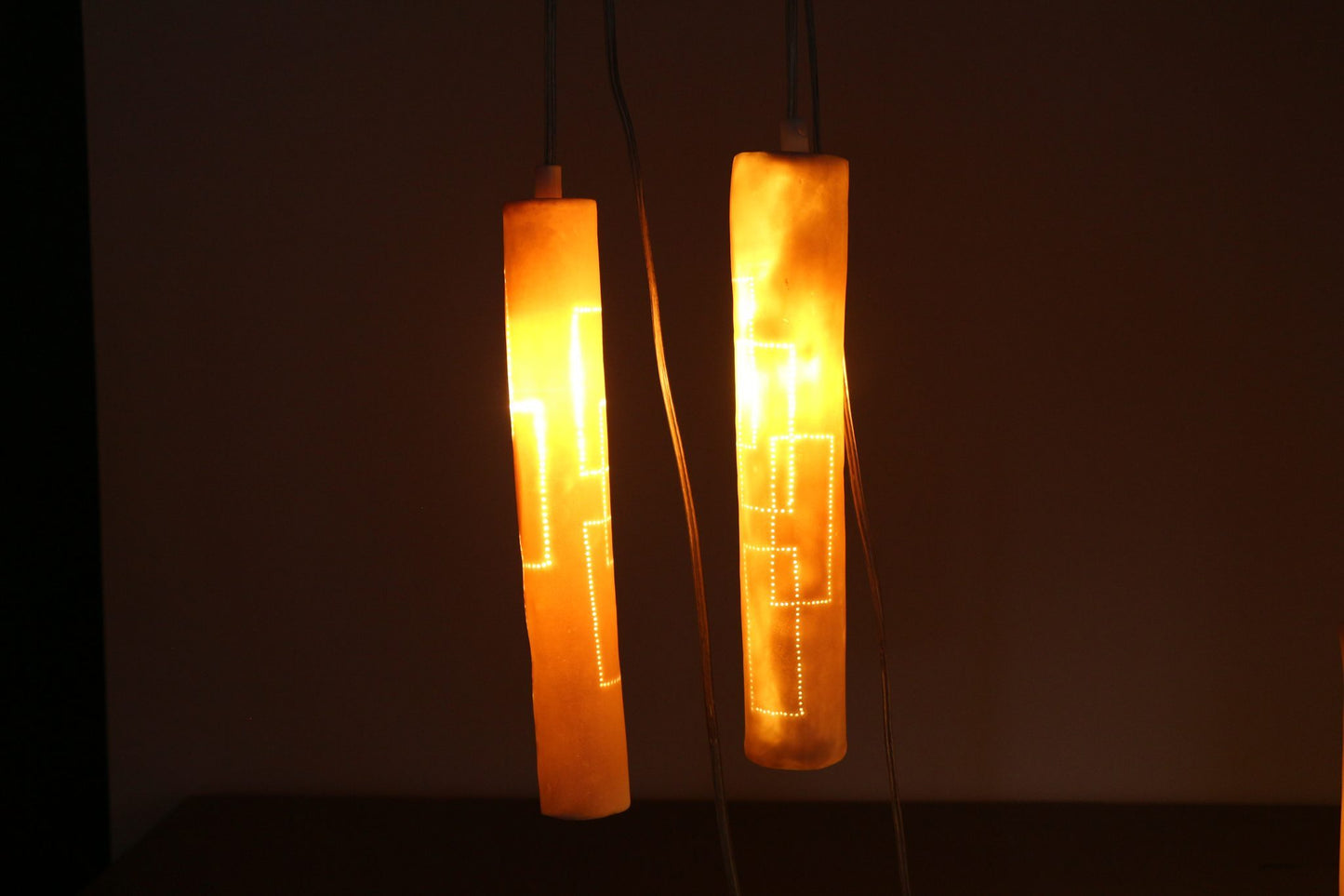 Suspension en porcelaine – Rectangles perforés