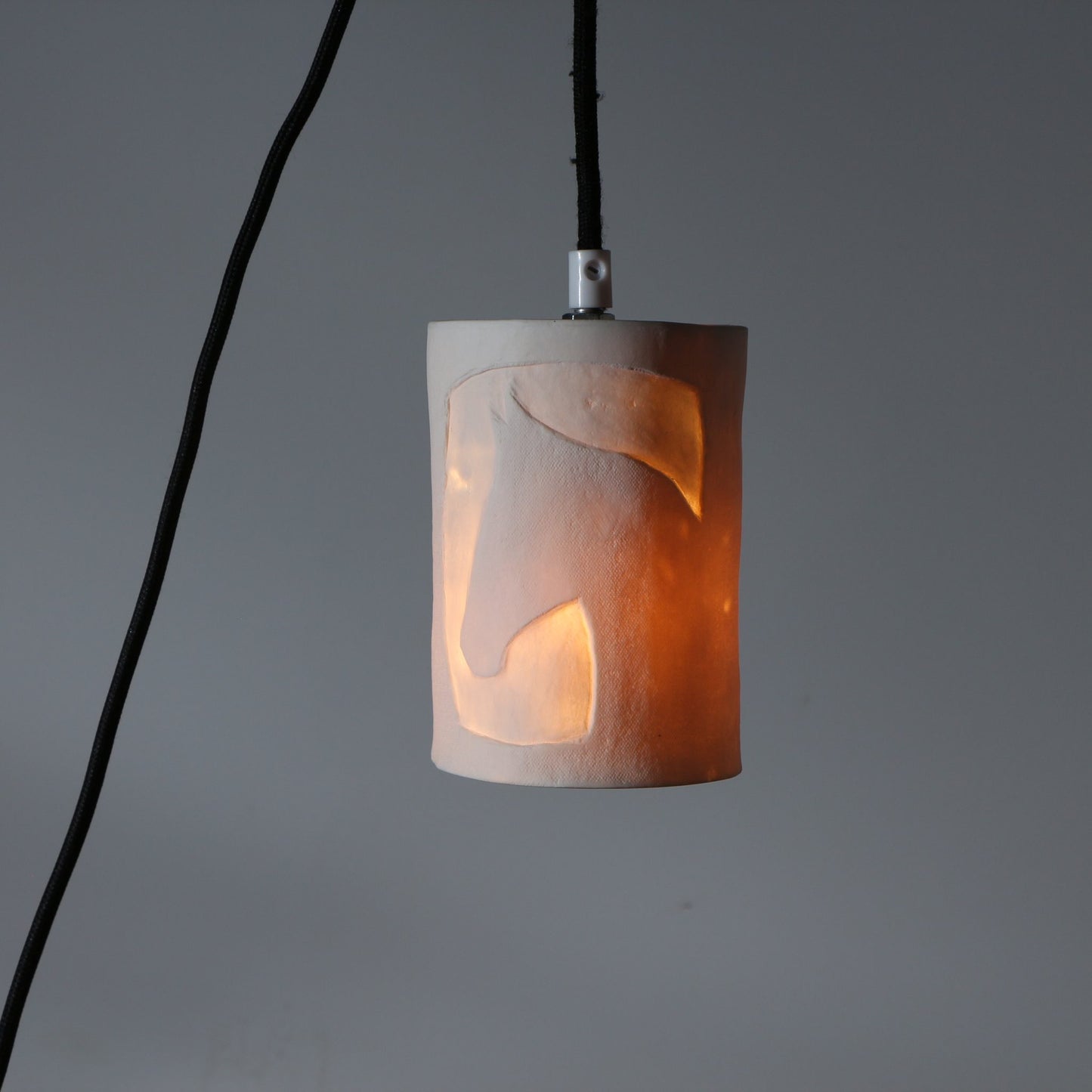Suspension en porcelaine – Tête de cheval