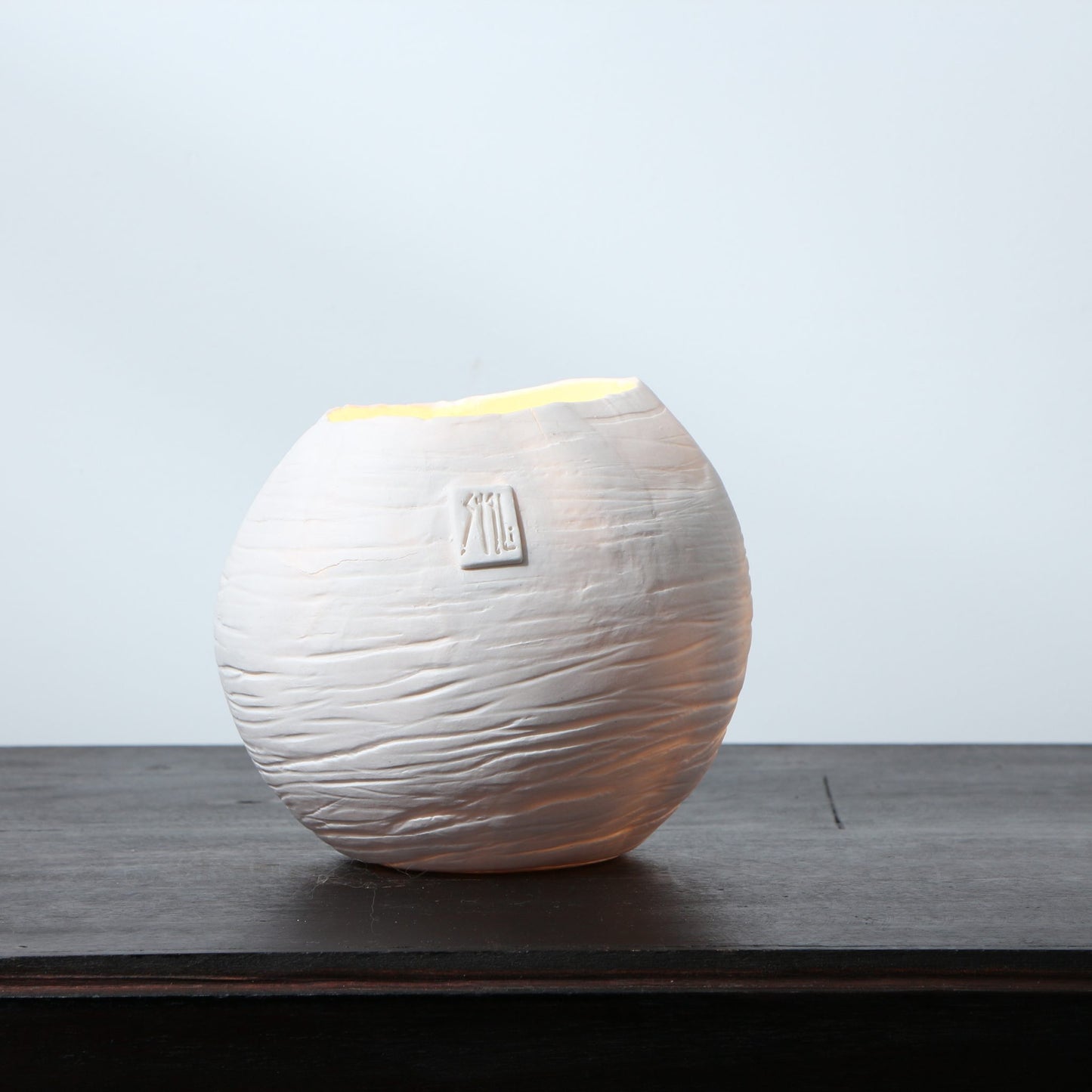 Photophore en porcelaine Globulus – Stries horizontales