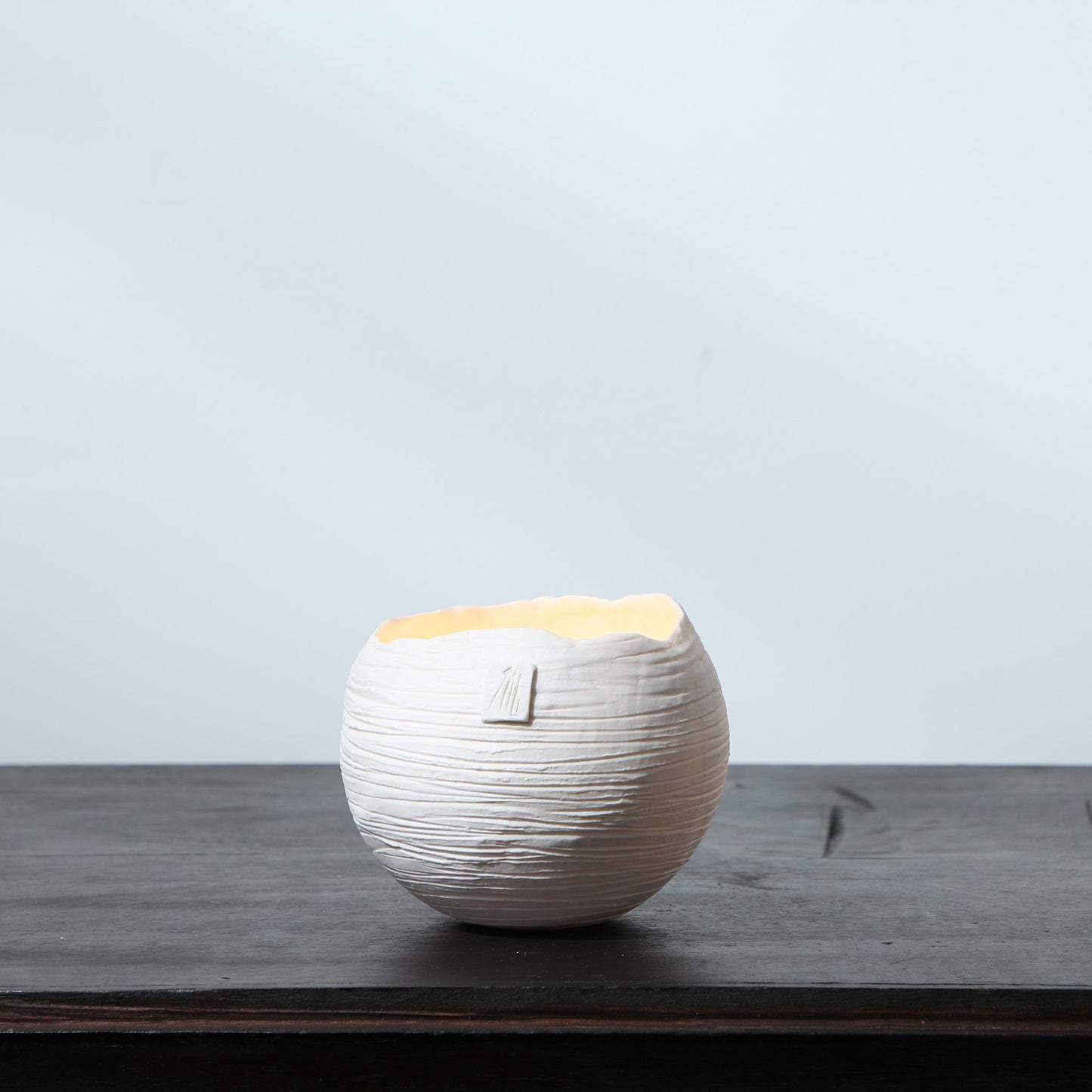 Photophore en porcelaine Globulus – Stries horizontales