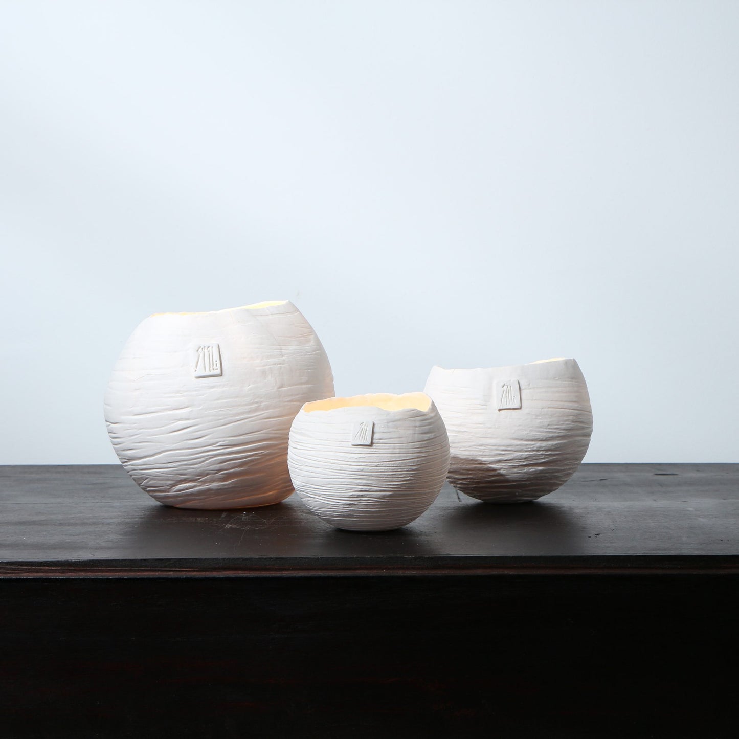 Photophore en porcelaine Globulus – Stries horizontales