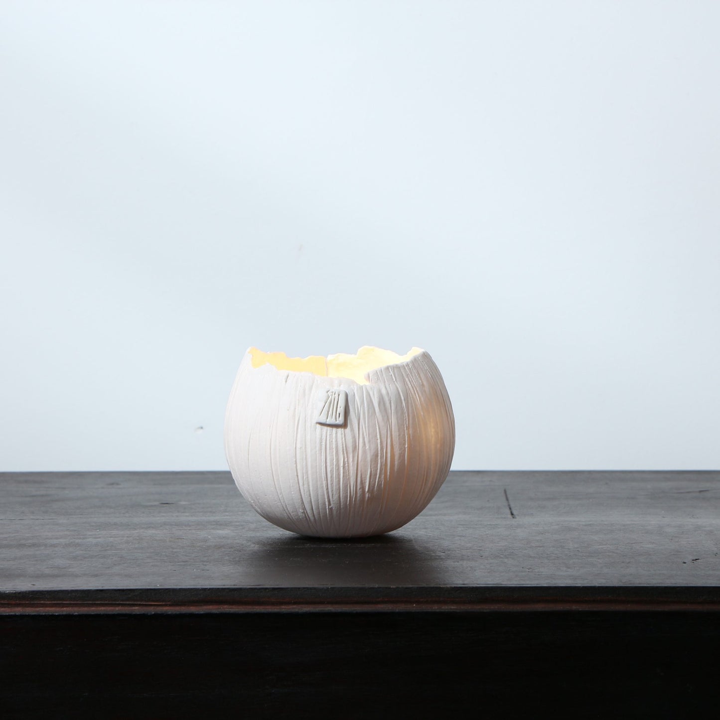 Photophore en porcelaine Globulus – Stries verticales