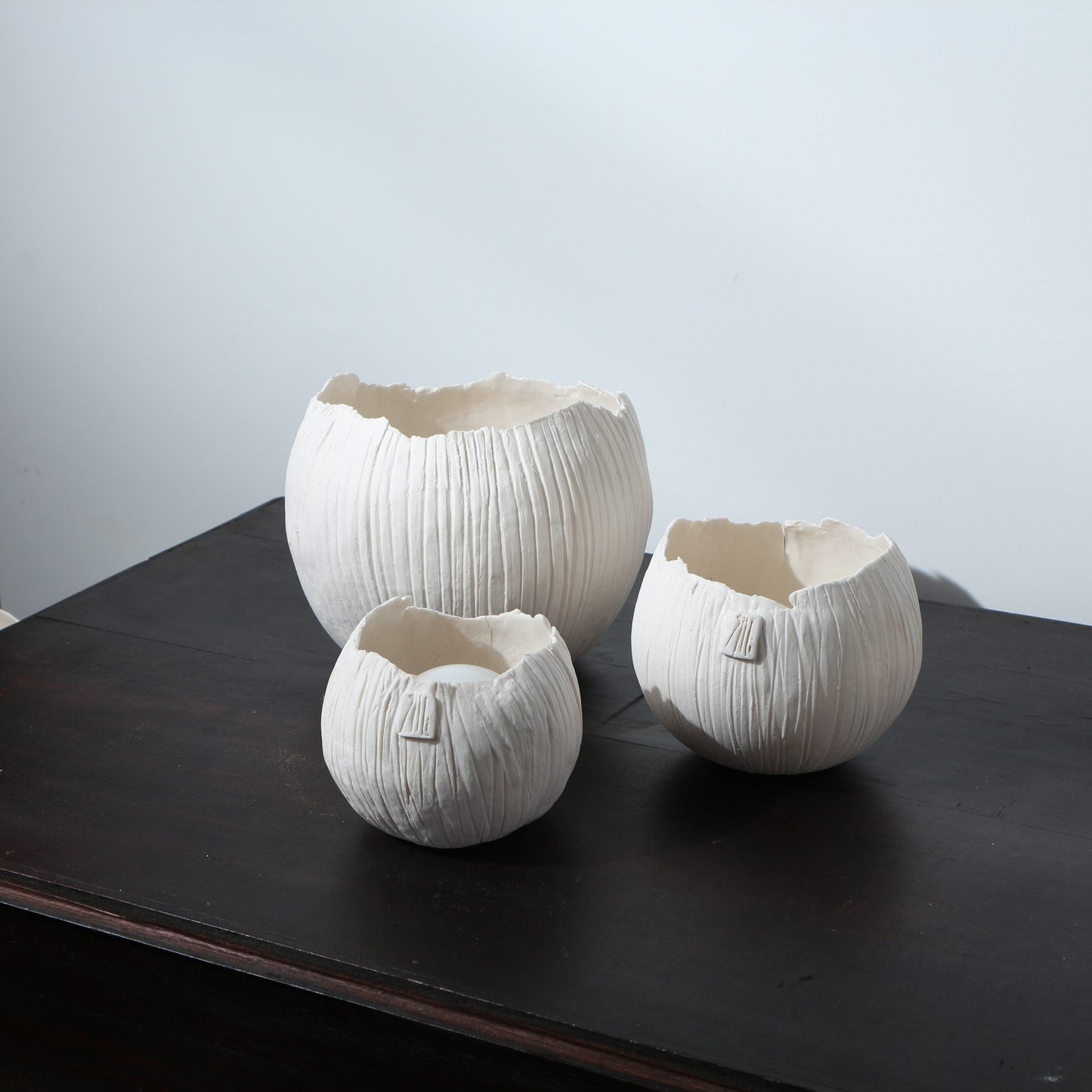 Photophore en porcelaine Globulus – Stries verticales