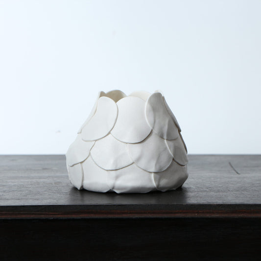 Photophore en porcelaine – écailles
