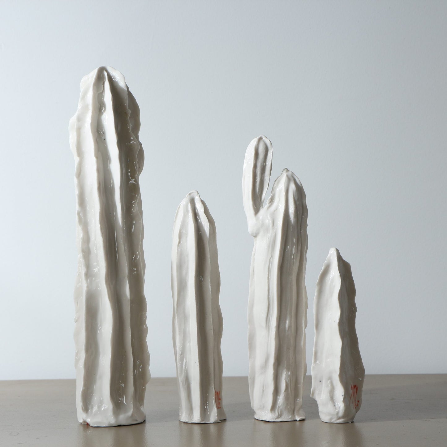 Sculpture de cactus en porcelaine