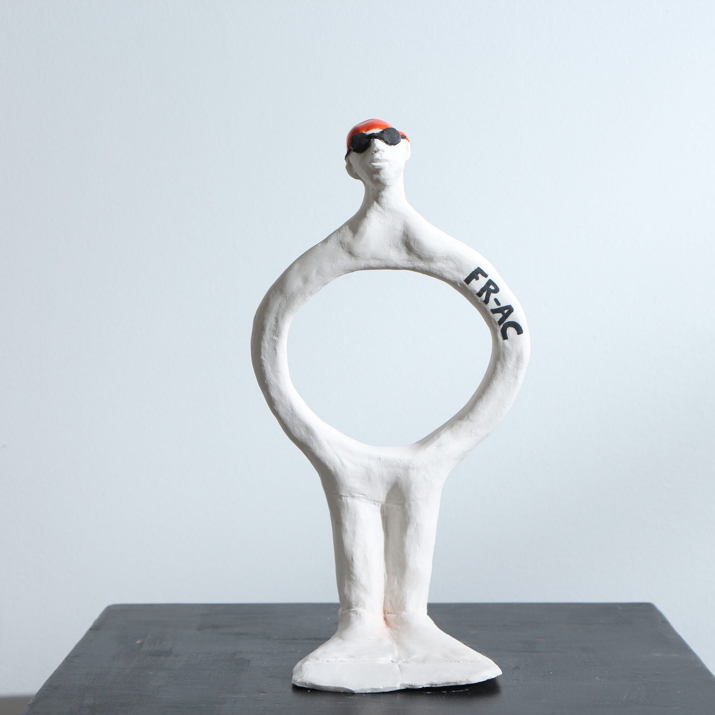 Sculpture personnage en porcelaine – Boya Boy - Modèle M