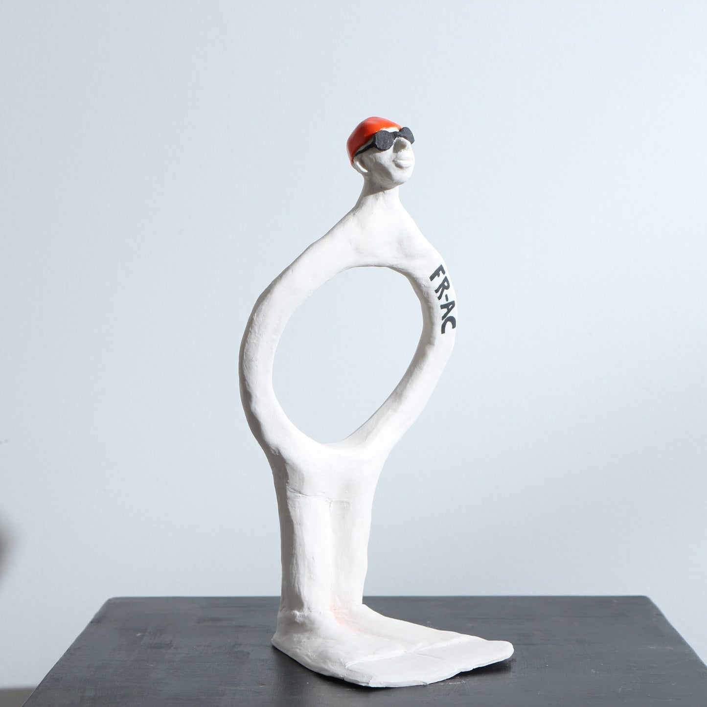 Sculpture personnage en porcelaine – Boya Boy - Modèle M