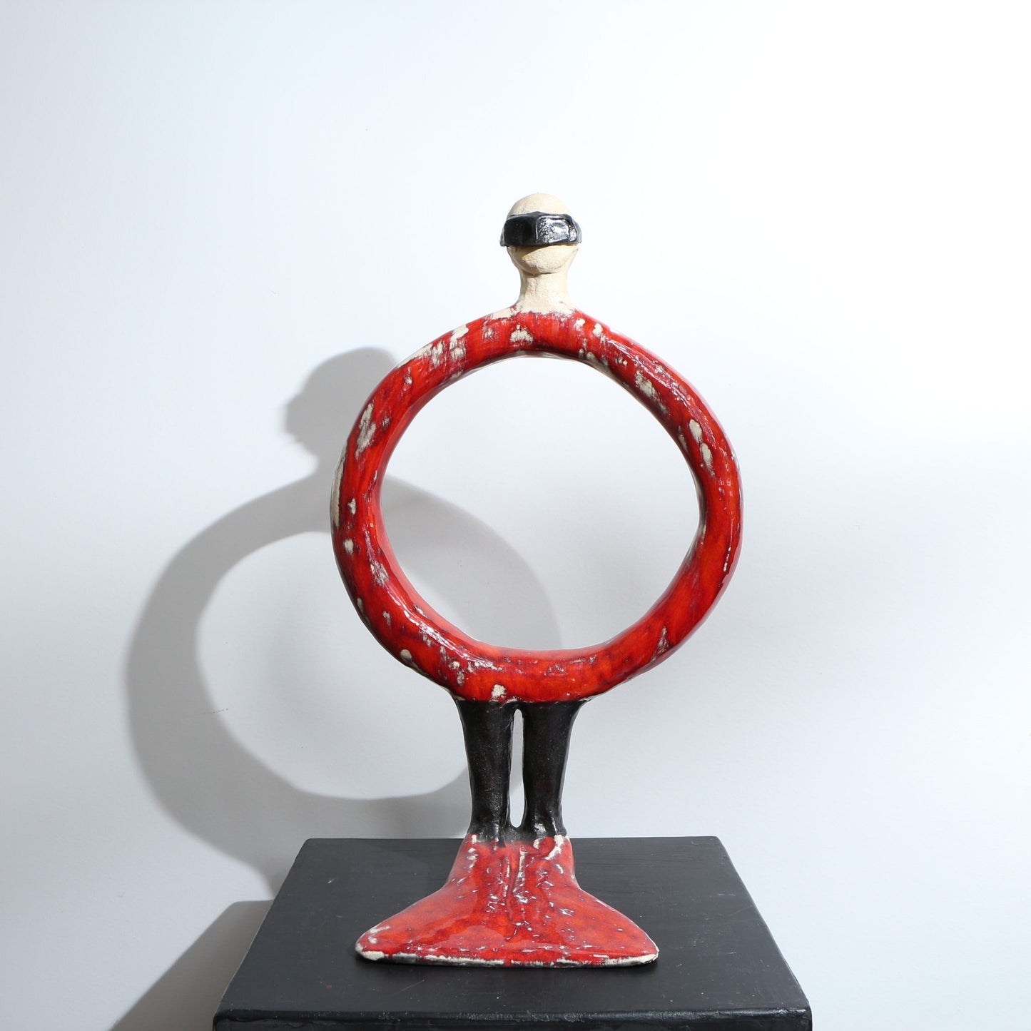 Sculpture Boya Boy en raku rouge profond - Modèle XL